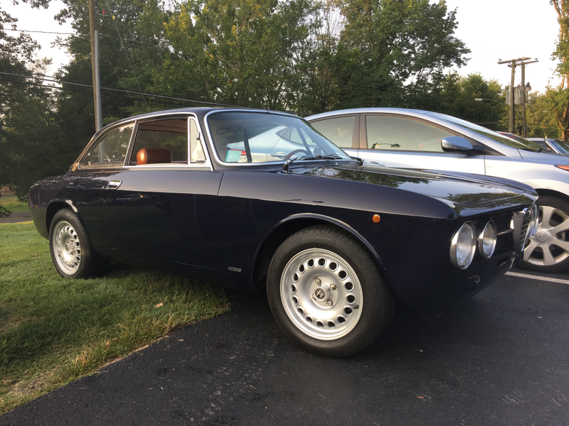 Illustration for article titled Katie's Cars & Coffee Photo Dump (with not very good photos)